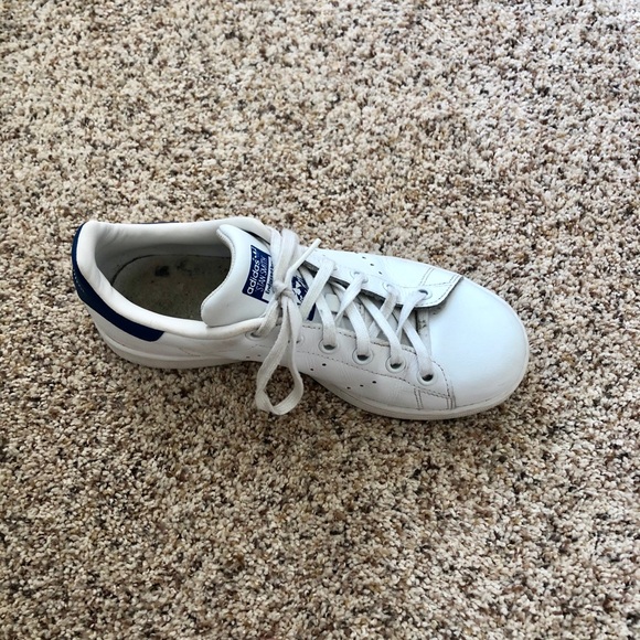 white shoes stan smith